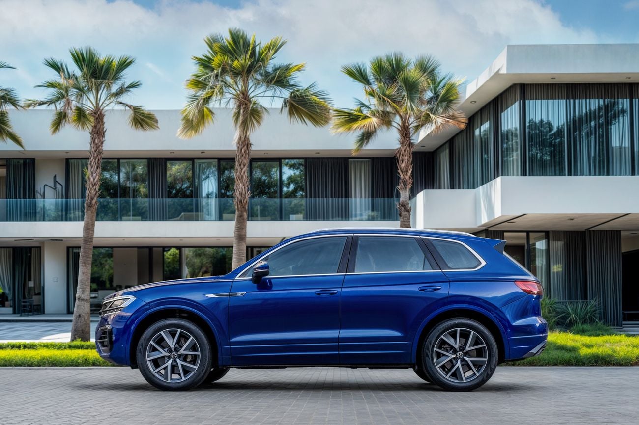 Volkswagen Touareg Touareg R LINE | 3,232 P.M | 0% Downpayment | Volkswagen Warranty!