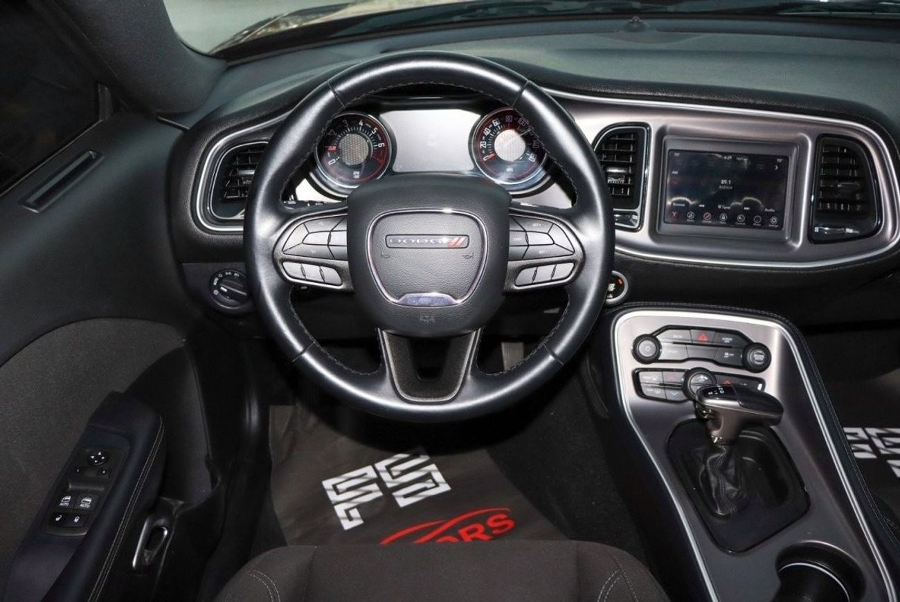 Dodge Challenger Dodge Challenger SXT / 2022 / USA / Only 29,000Mi