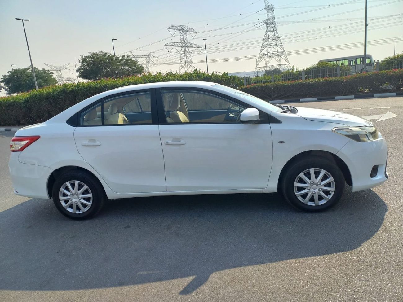 تويوتا يارس E 1.5L (109 HP)