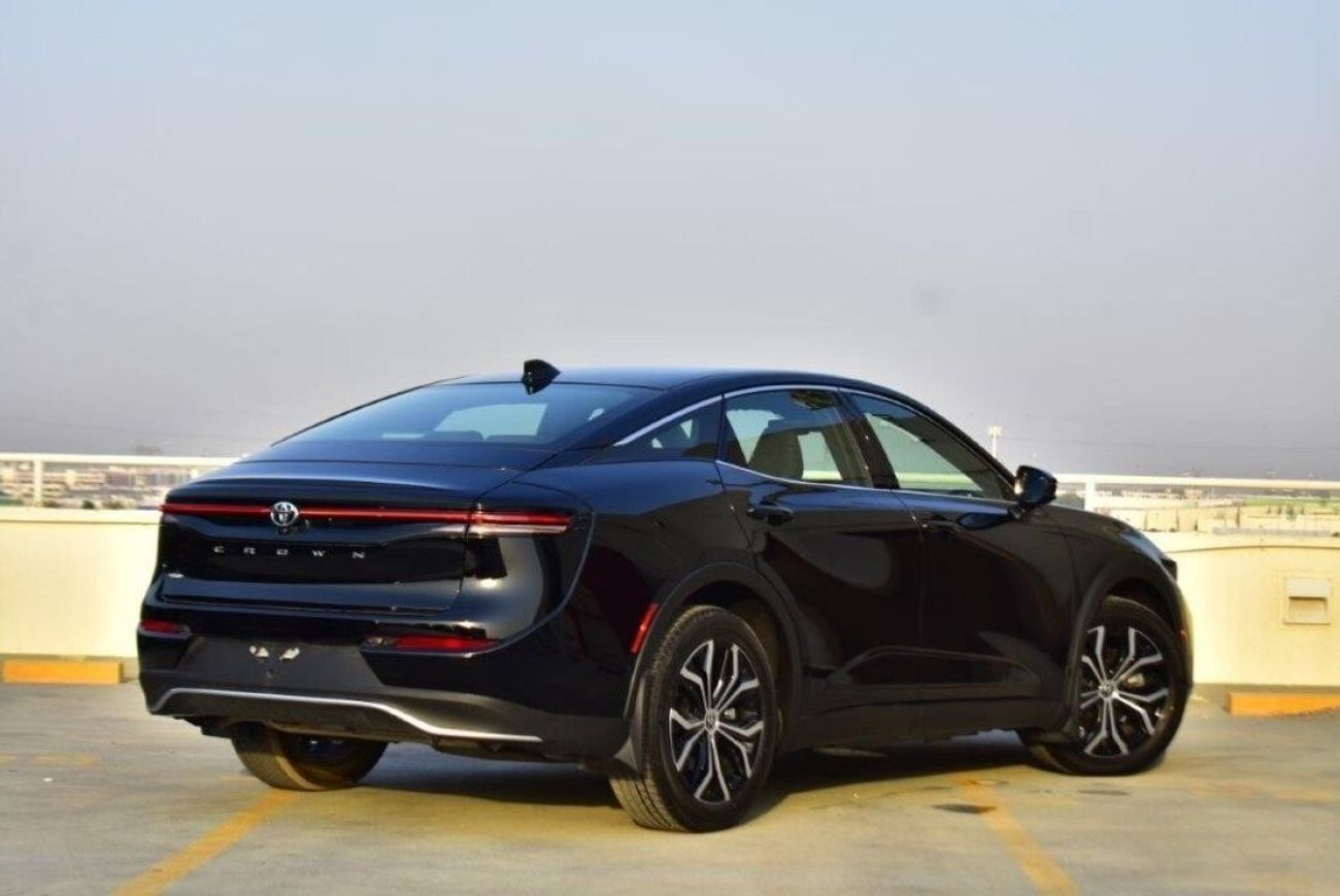 Toyota Crown XLE Hybrid 2.5L Automatic