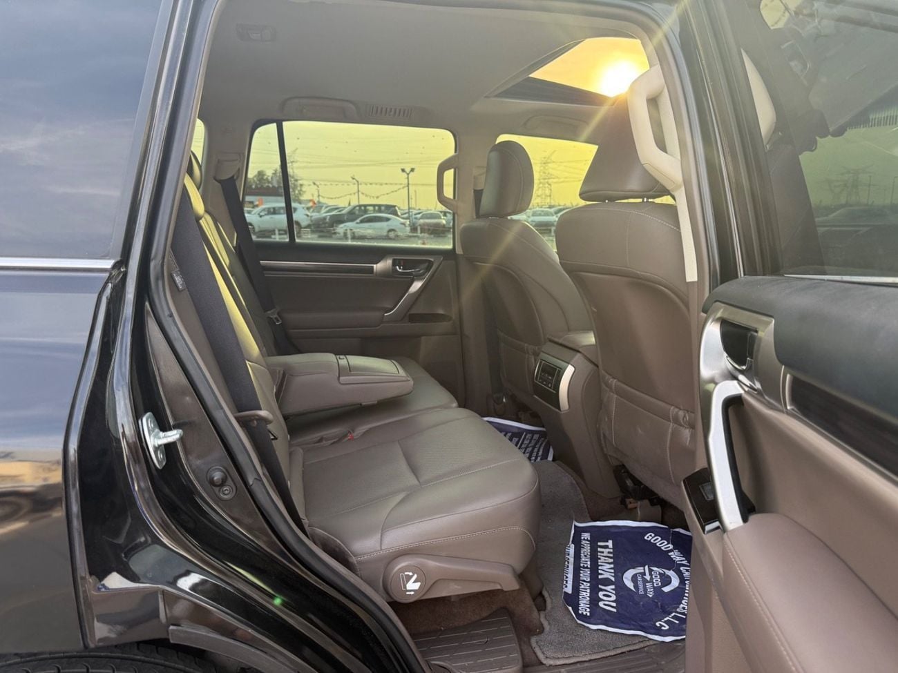 Lexus GX460 PLATINUM 2017 Prestige 4.6L FULL OPTION GCC
