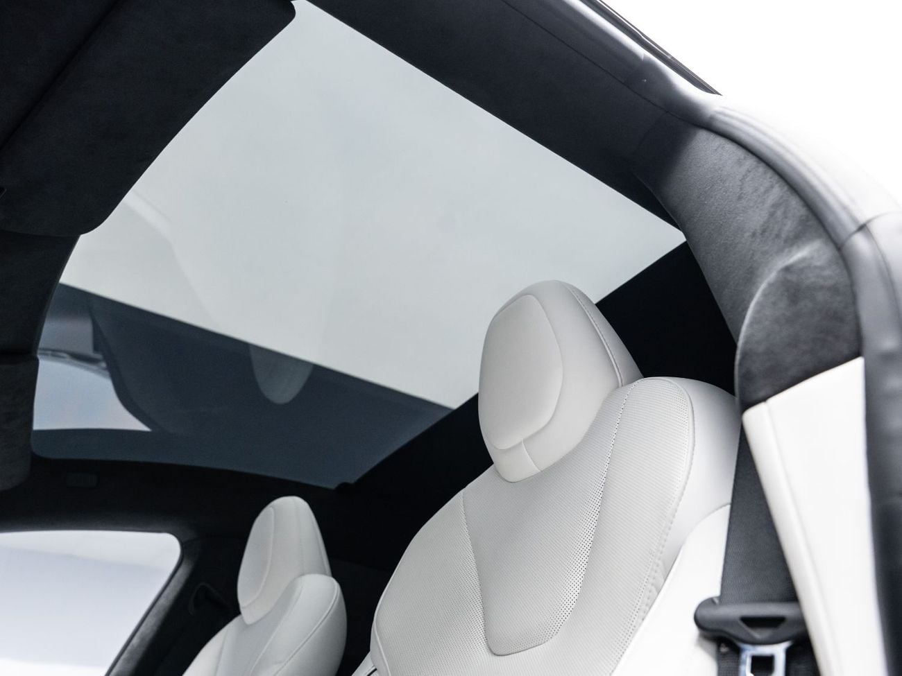 Tesla Model S PLAID BUY NOW, PAY 2027 | THE BLACKLINE STANDARD | Tesla Warranty, GCC