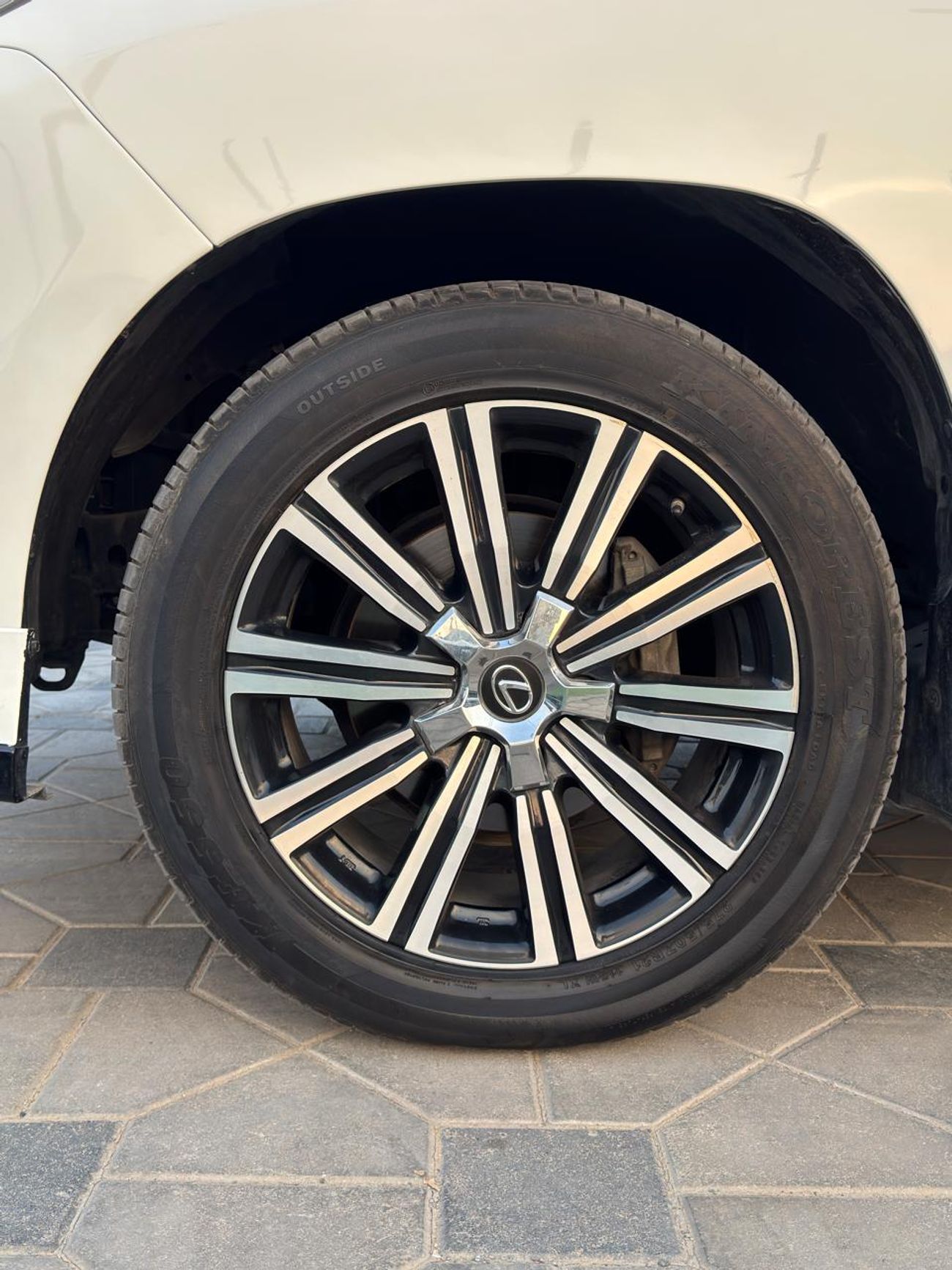 لكزس LX 570 Sport Platinum 5.7L