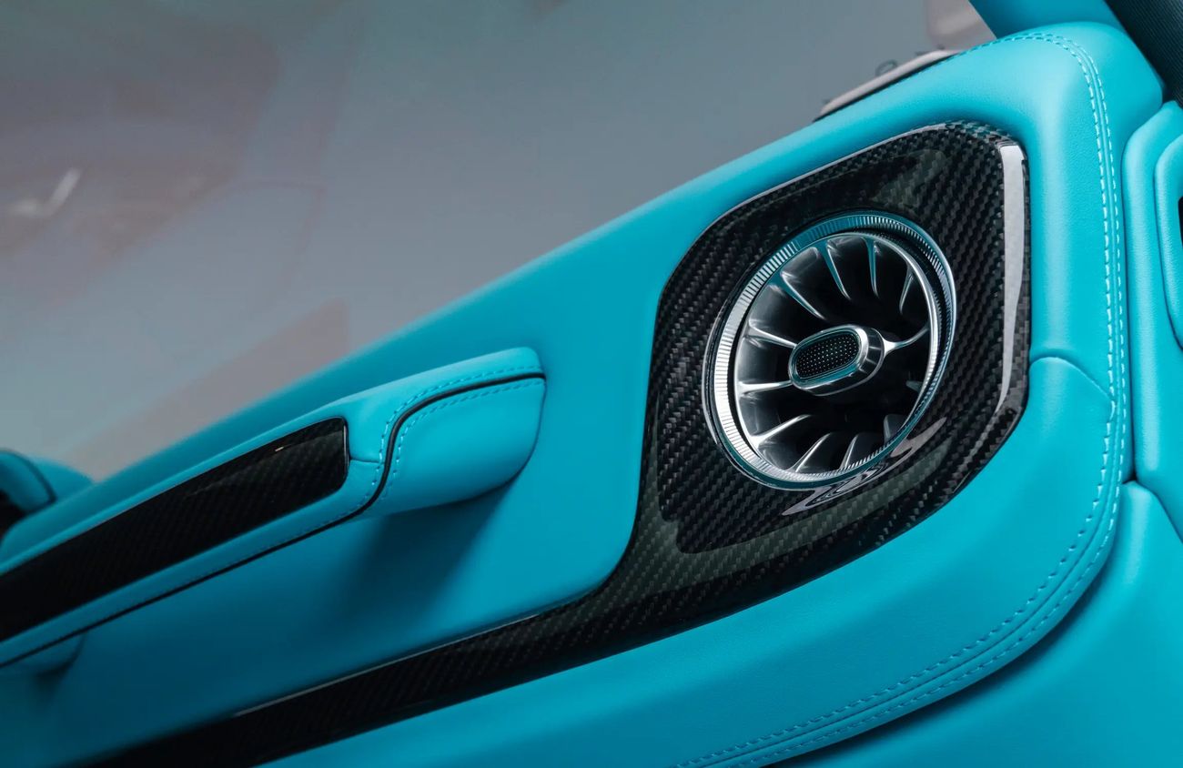 Mercedes-Benz G 63 AMG 4X4² 4.0L V8 Bi-Turbo Engine