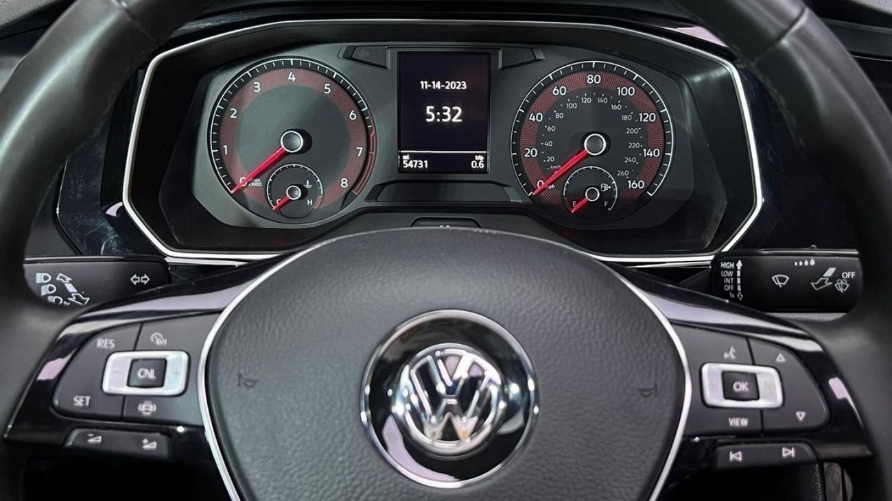 فولكس واجن جيتا 2020 Volkswagen Jetta R-Line 1.4L V4 Turbocharge Full Option -  UAE PASS