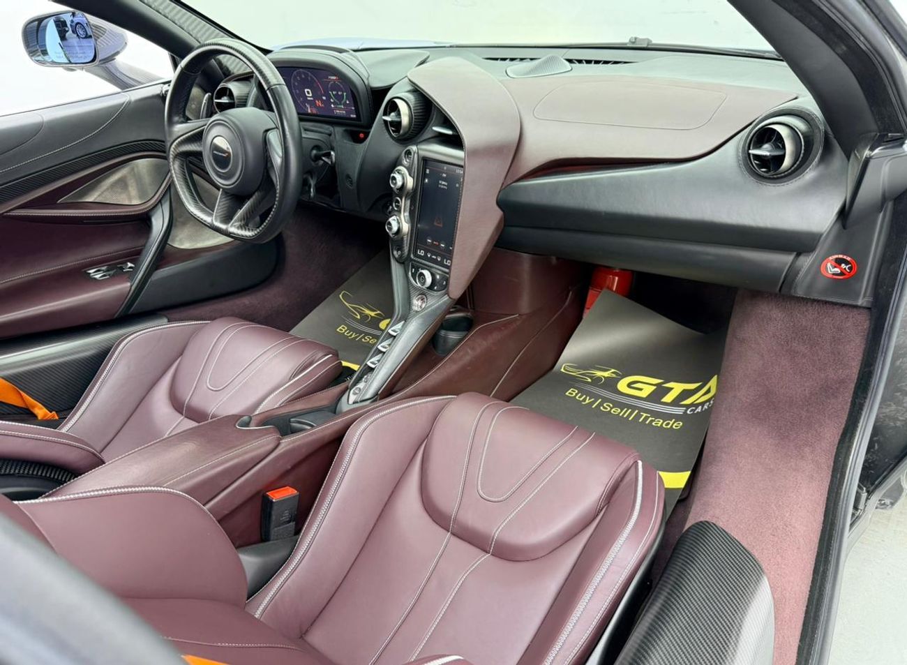 McLaren 720S LUXURY 2018 McLaren 720S Luxury, McLaren Warranty+Service Contract+Full Service History, GCC