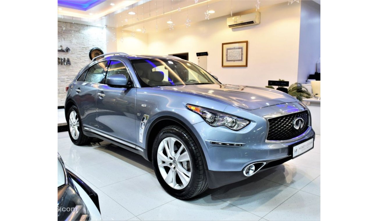 Infiniti QX70 FULL SERVICE HISTORY / ORIGINAL PAINT ( صبغ وكاله ) Infiniti QX70 2017 Model!! in SkyBlue Color! GCC