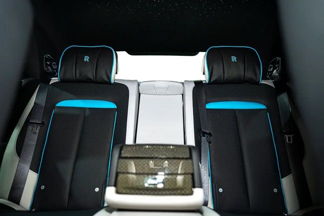 Rolls-Royce Ghost Rolls Royce Ghost Black Badge 6.6L BLACK BADGE DELIVERY MILEAGE STARLIGHT REAR TVS CARBON, миниатюра 28