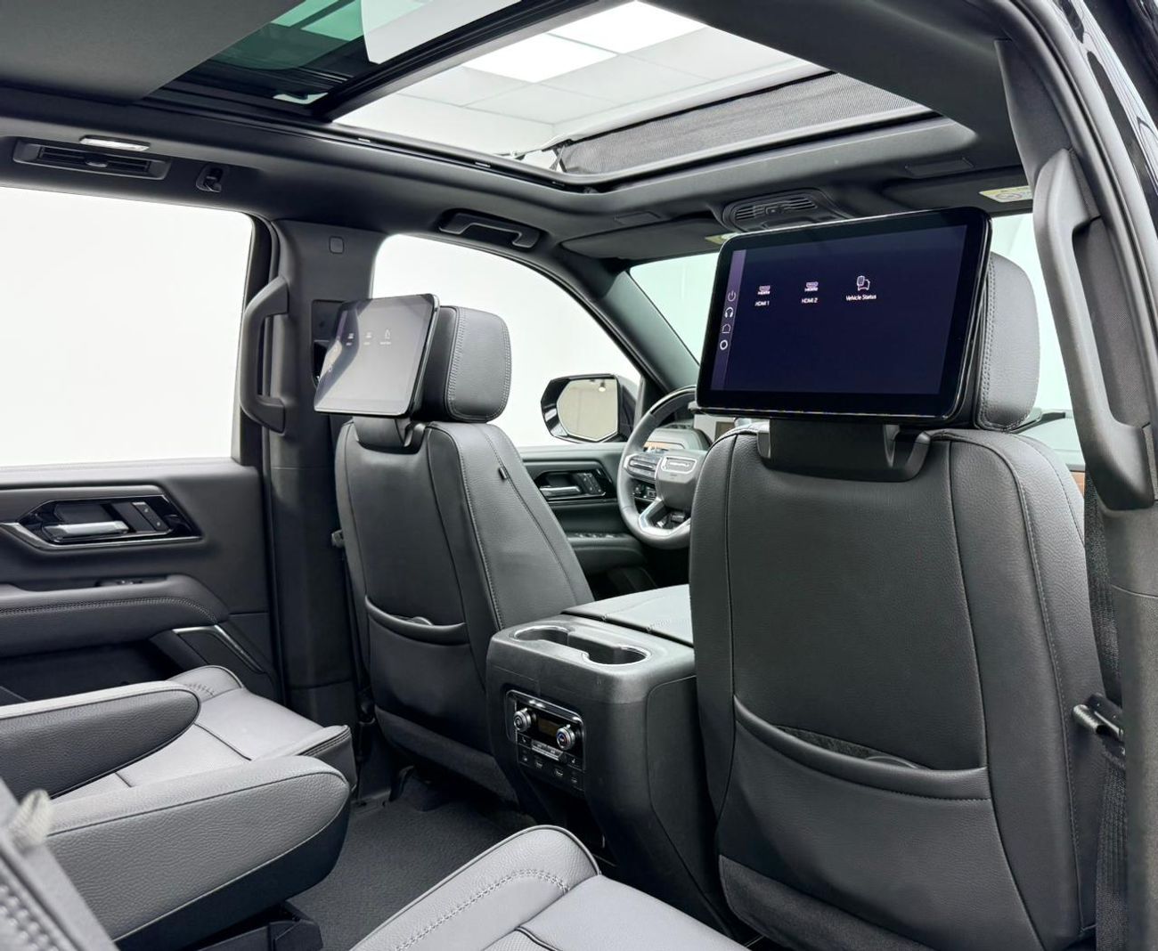 GMC Yukon 6.2 V8 Denali (AWD) 2025 GMC Yukon Denali, GMC Service History, 2030 GMC Warranty and Service Pack,
