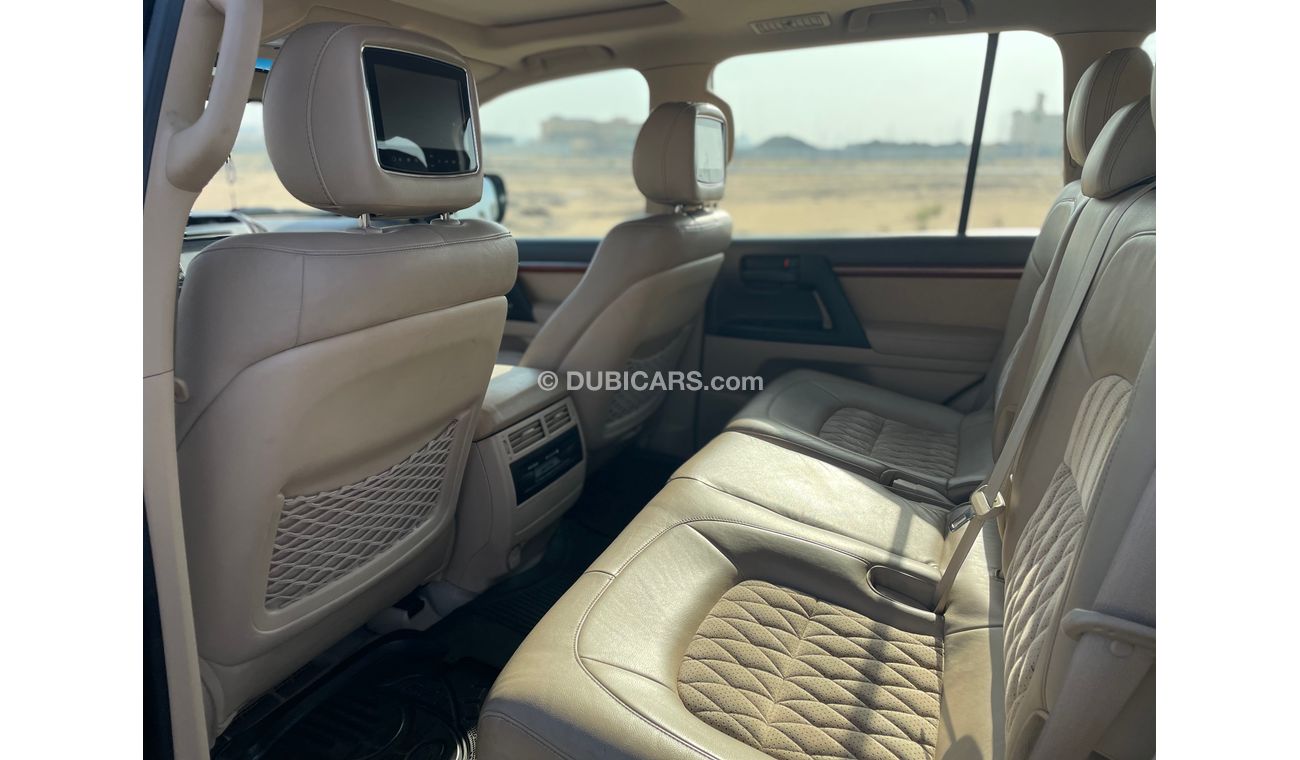 Toyota Land Cruiser Gxr - 60th Anniversary Edition