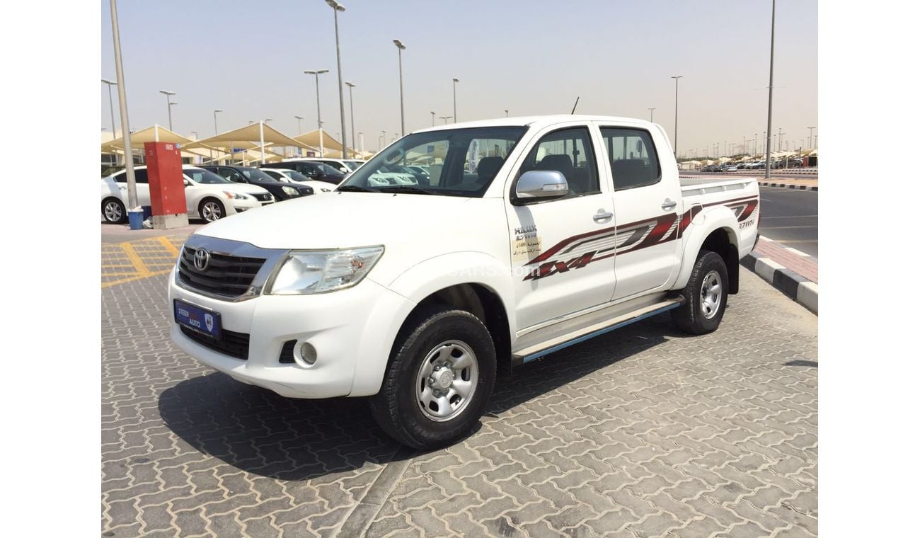 Toyota Hilux 4X4 DOUBLE CABIN FULL OPTION