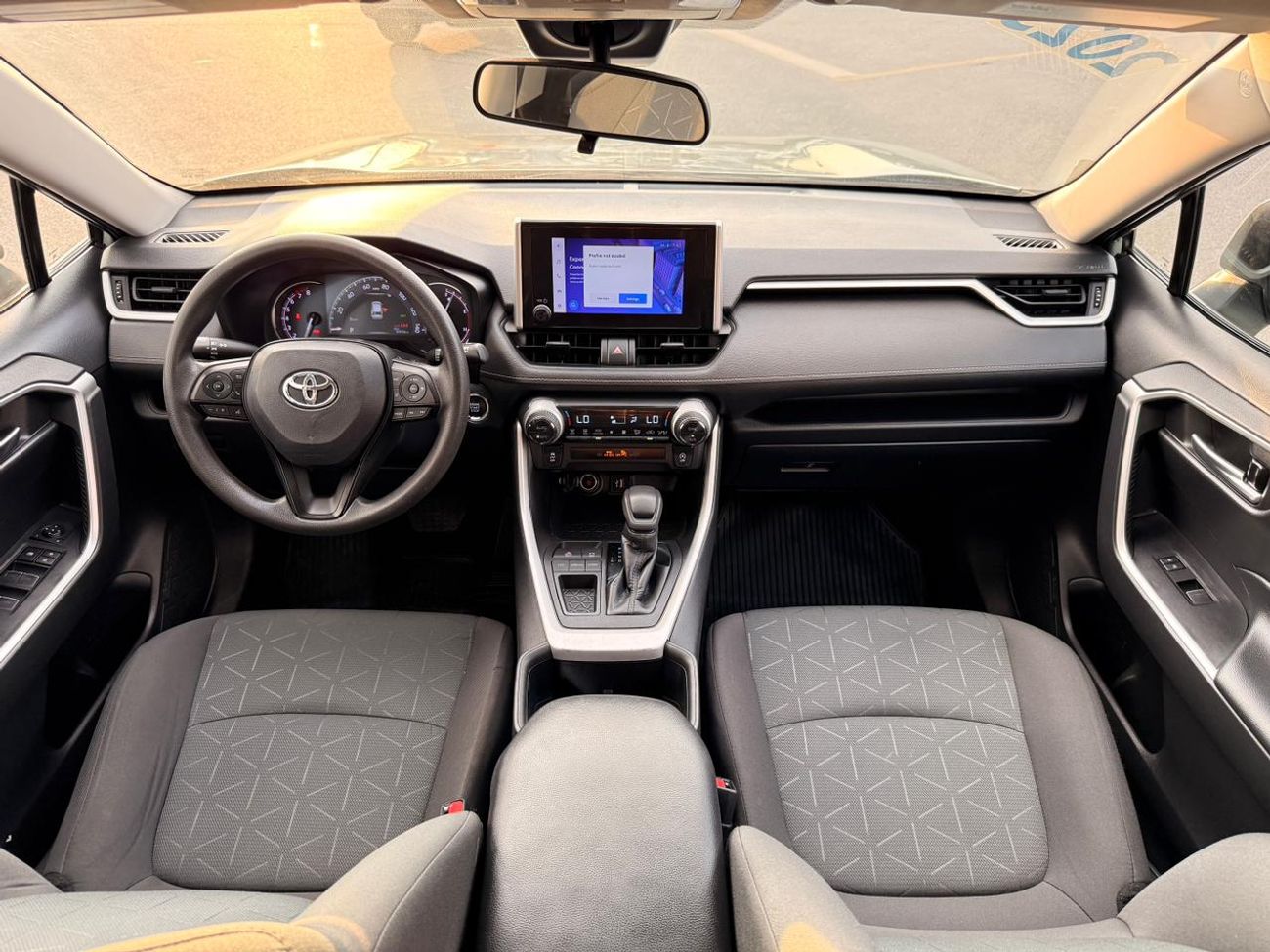 Toyota RAV4 XLE 2.5L AWD 2023