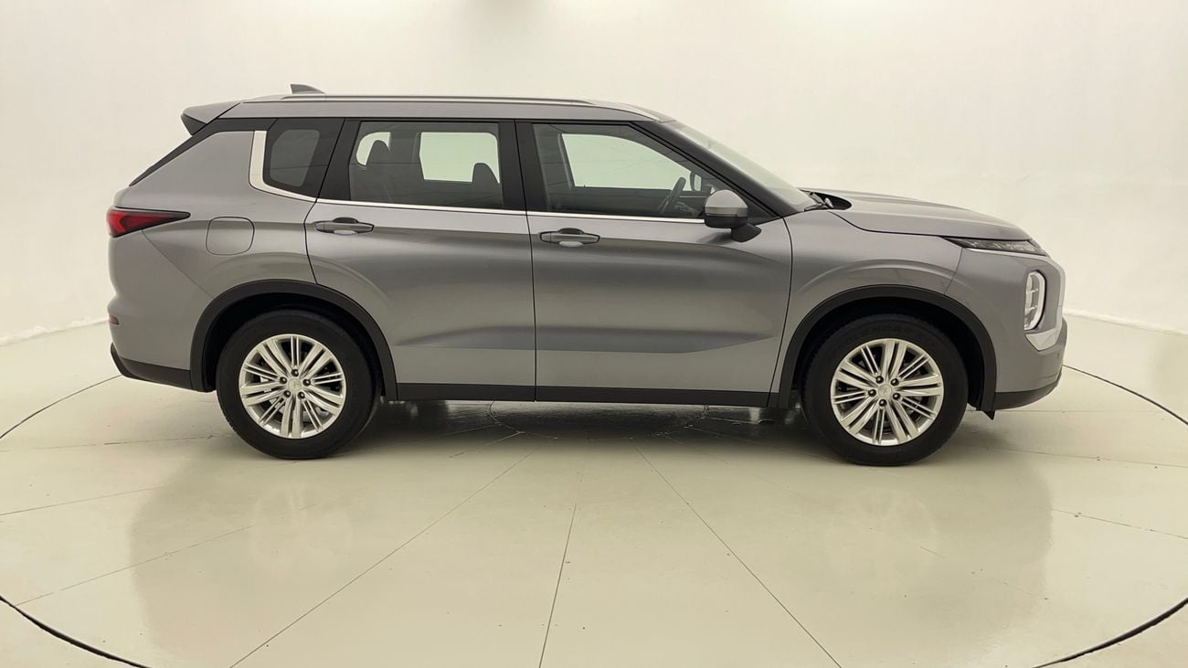 Mitsubishi Outlander GLX MID LINE 2.5 | Zero Down Payment | Home Test Drive