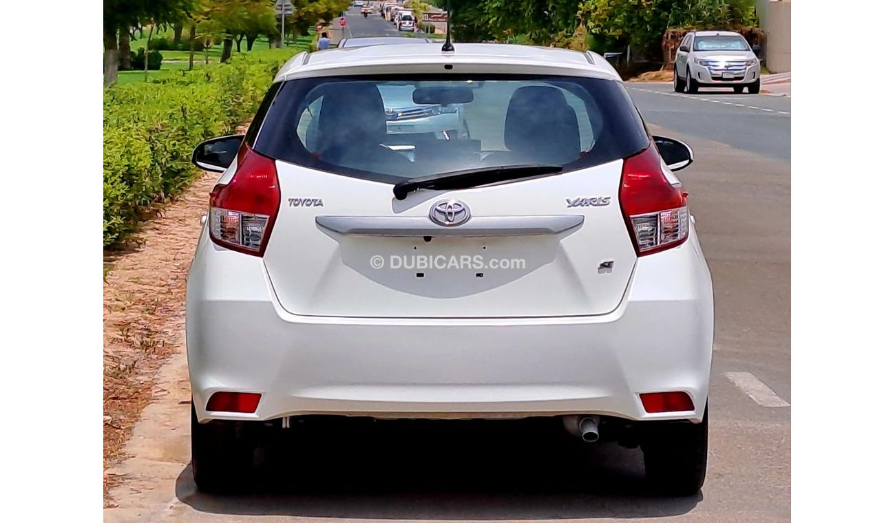 تويوتا يارس SE