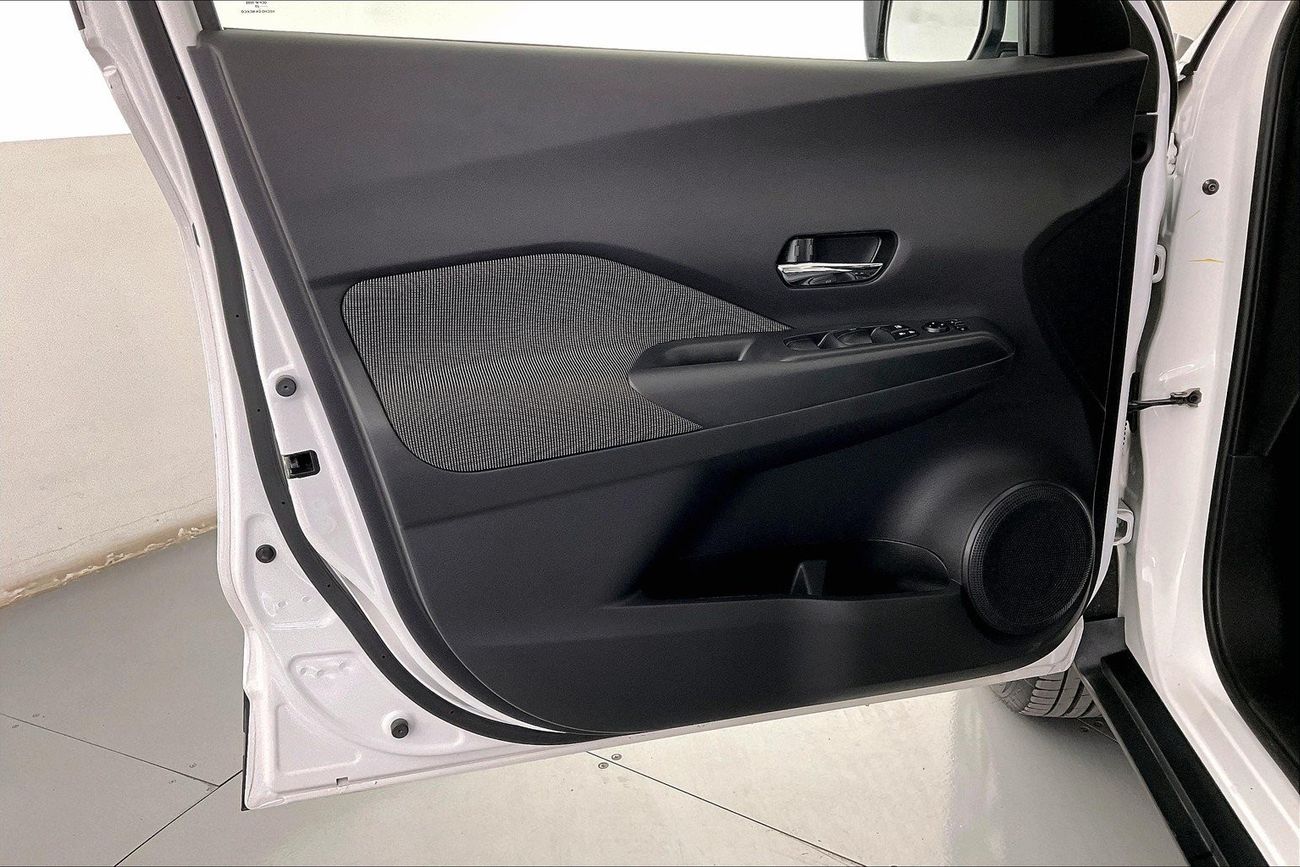 Nissan Kicks SV+NAV | 1 year free warranty | 0 Down Payment