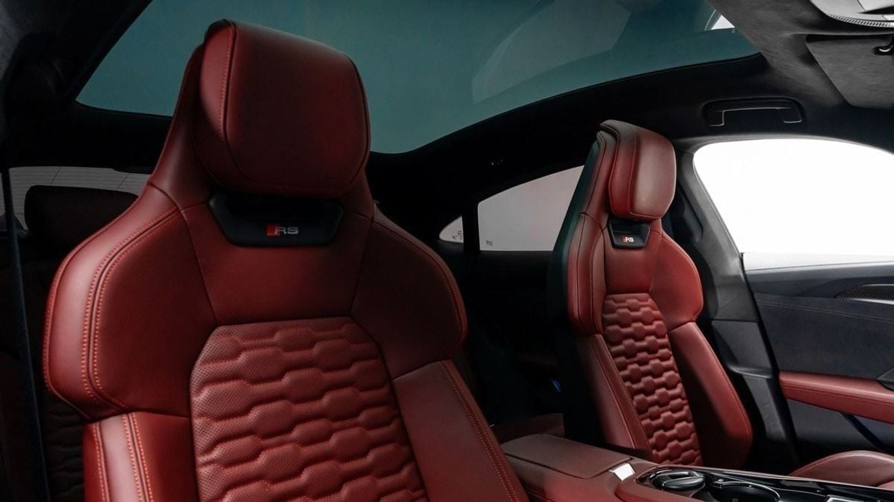 أودي RS إيترون GT - 2024 - GCC Specs - Under Warranty and Service Contract