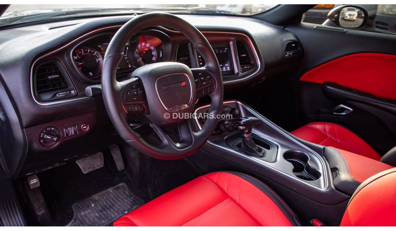Dodge Challenger Dodge Challenger SXT V6 / 2018 / USA