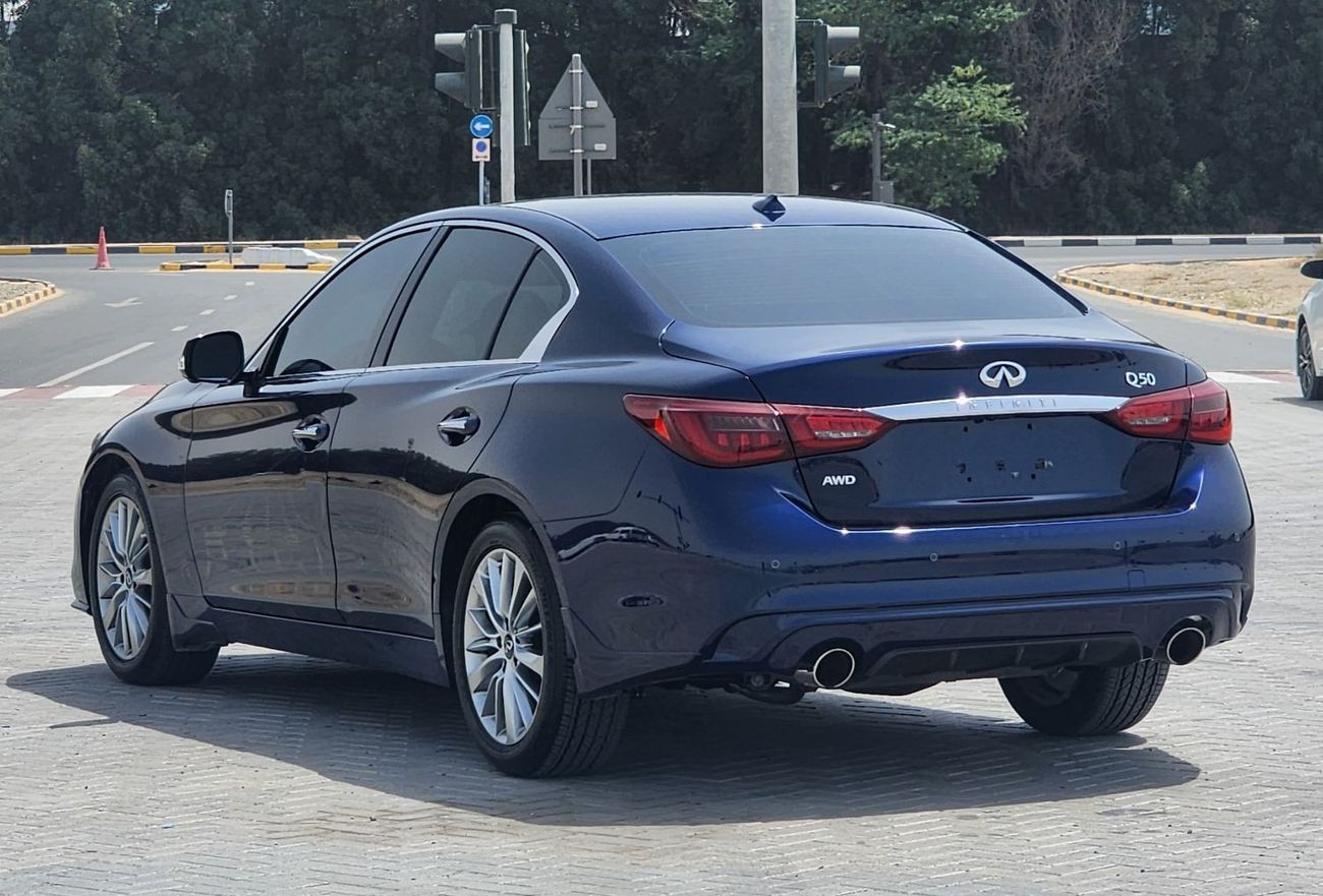 Infiniti Q50 Blue Sport 3.5L