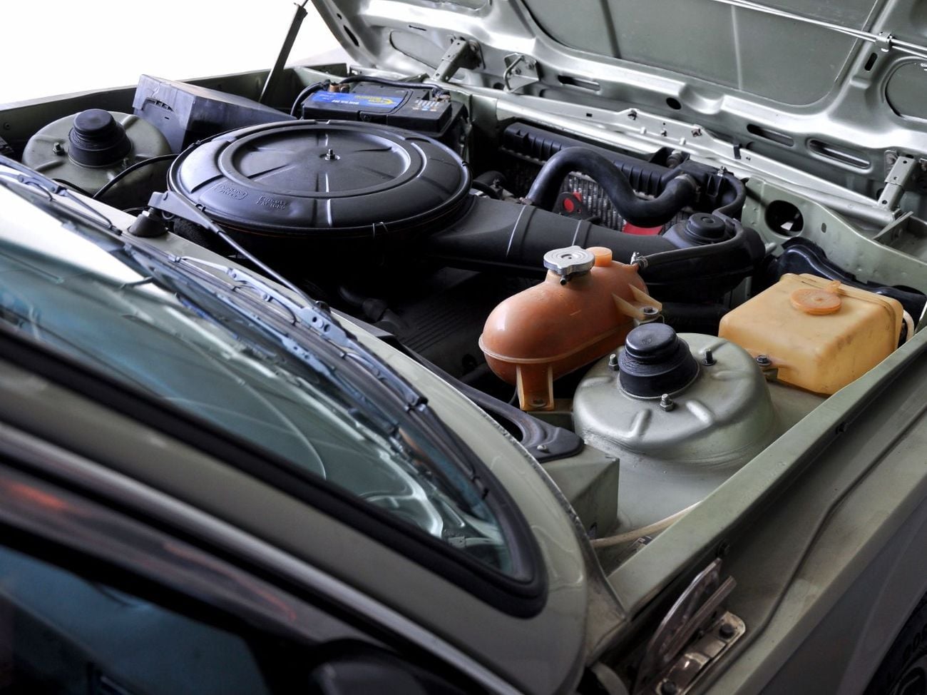 BMW 320i E21 Carburetor