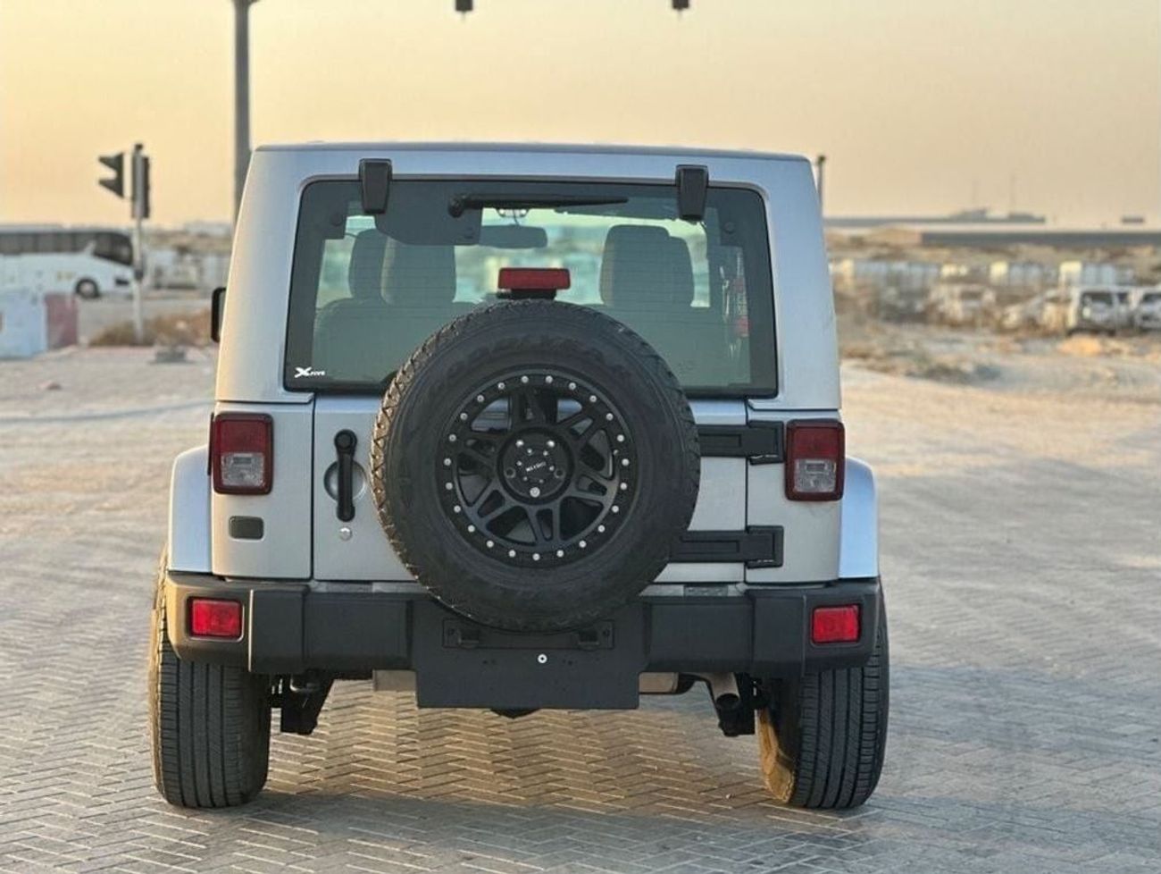 Jeep Wrangler Sahara 3.6L A/T