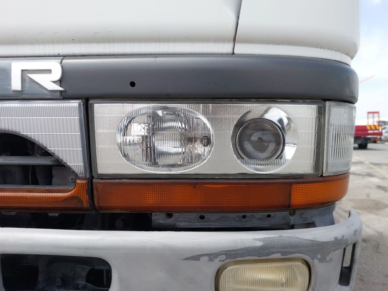 ميتسوبيشي فوسو كانتير (RAMADAN OFFER) MITSUBISHI CANTER TRUCK RHD 1997 MODEL 4.5 L DIESEL MANUAL(PM20794)