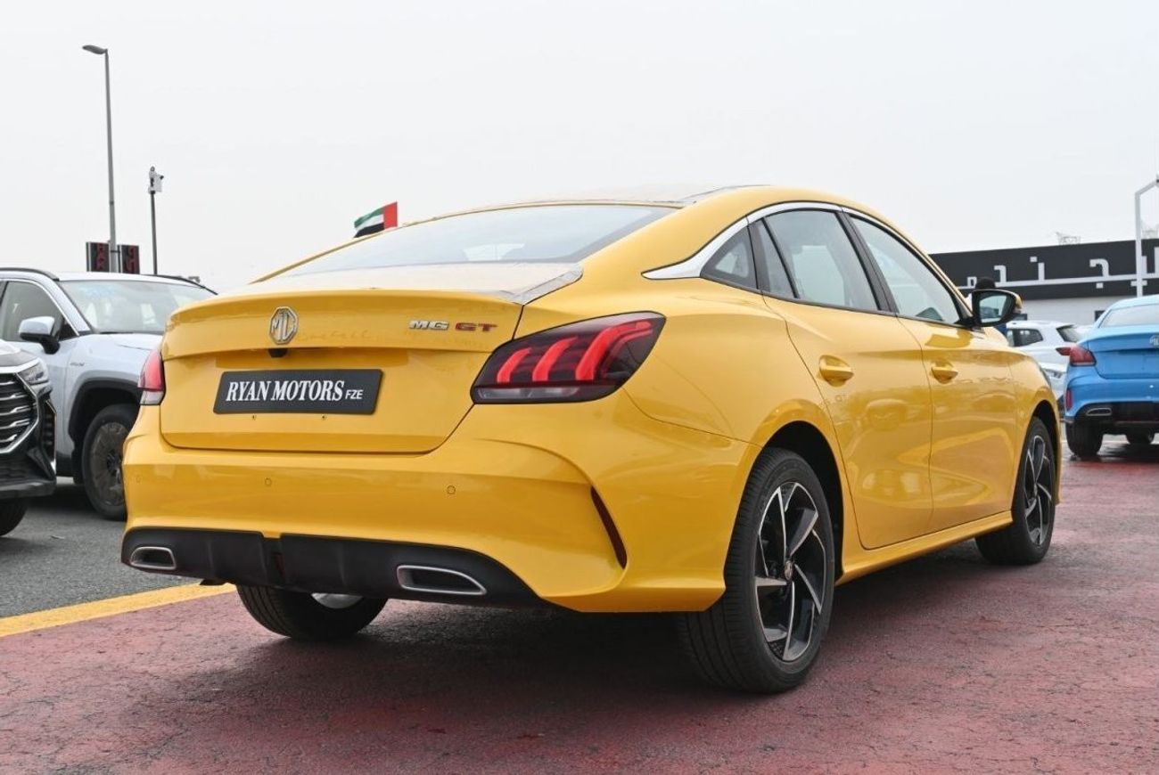 أم جي GT MG GT 1.5L fastback sedan, Mid Option, Model 2023, Color Yellow