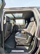 Chevrolet Suburban Chevrolet LT Suburban - 2022- Grey