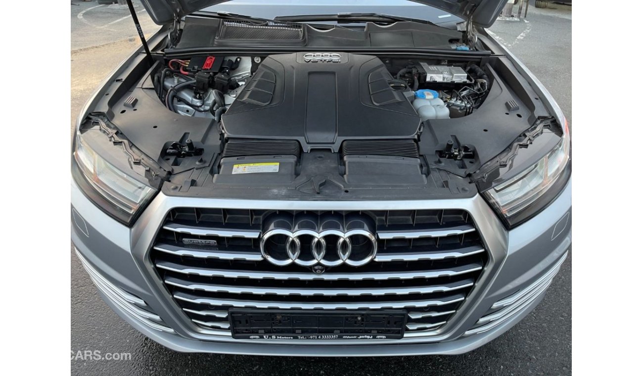 أودي Q7 45 TFSI quattro S-لاين