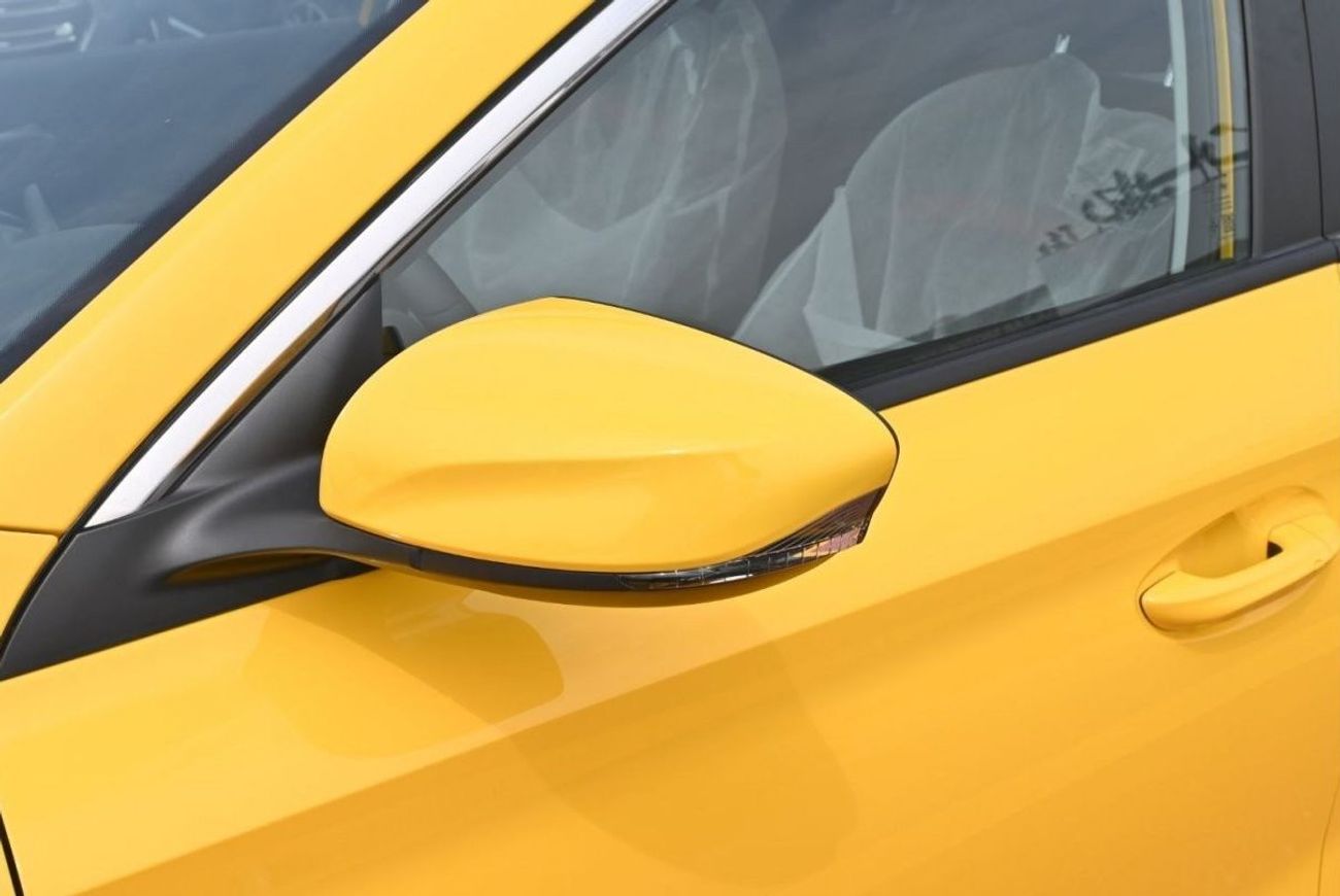 أم جي GT MG GT 1.5L fastback sedan, Mid Option, Model 2023, Color Yellow