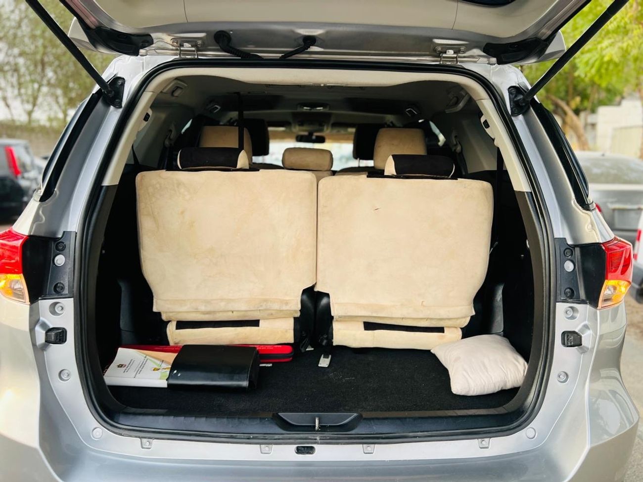 تويوتا فورتونر 2017 Model GCC Specification V4 Petrol Engine Exterior and Interior Both Good Condition