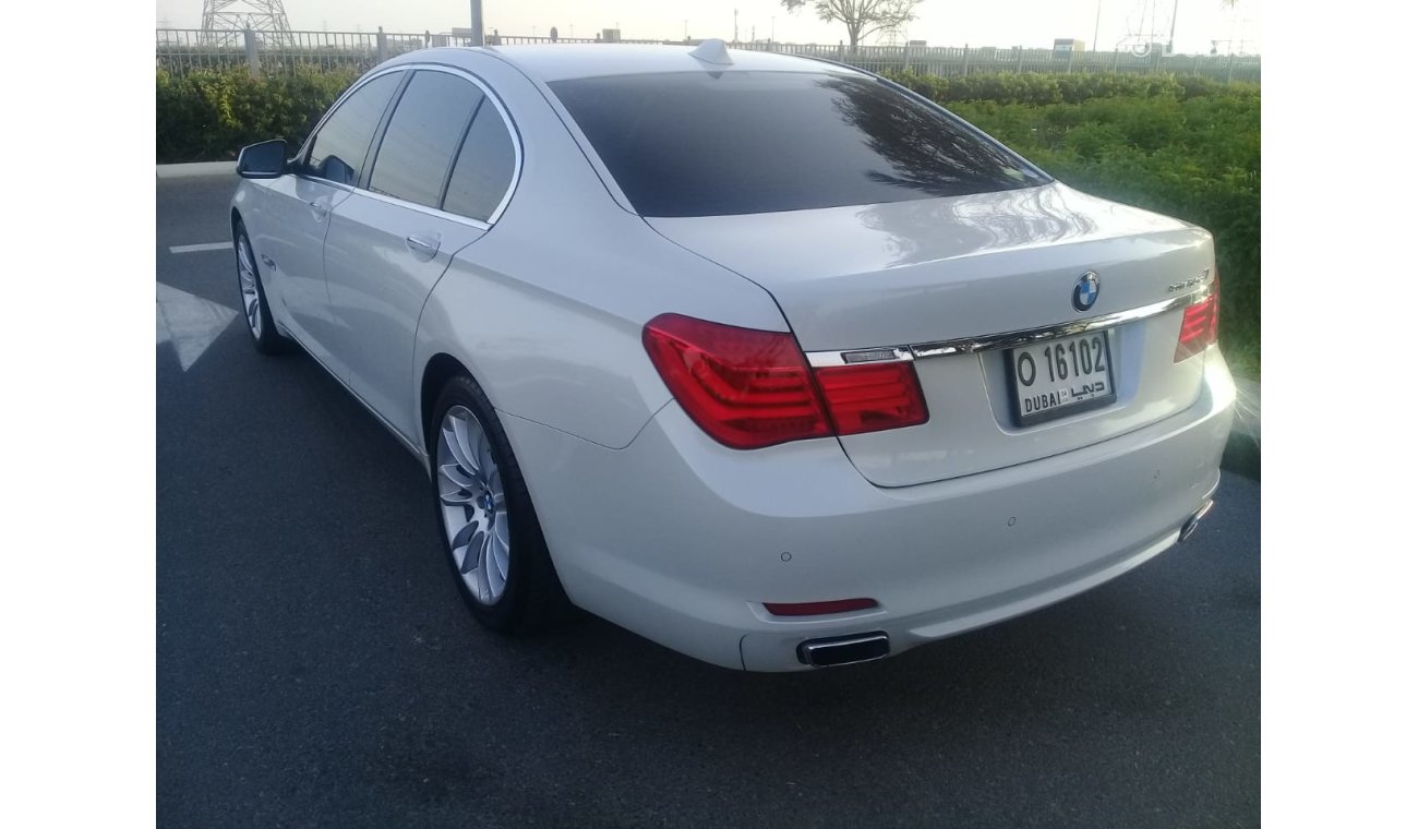 BMW ActiveHybrid 7 2012 V8 FULL OPTIONS