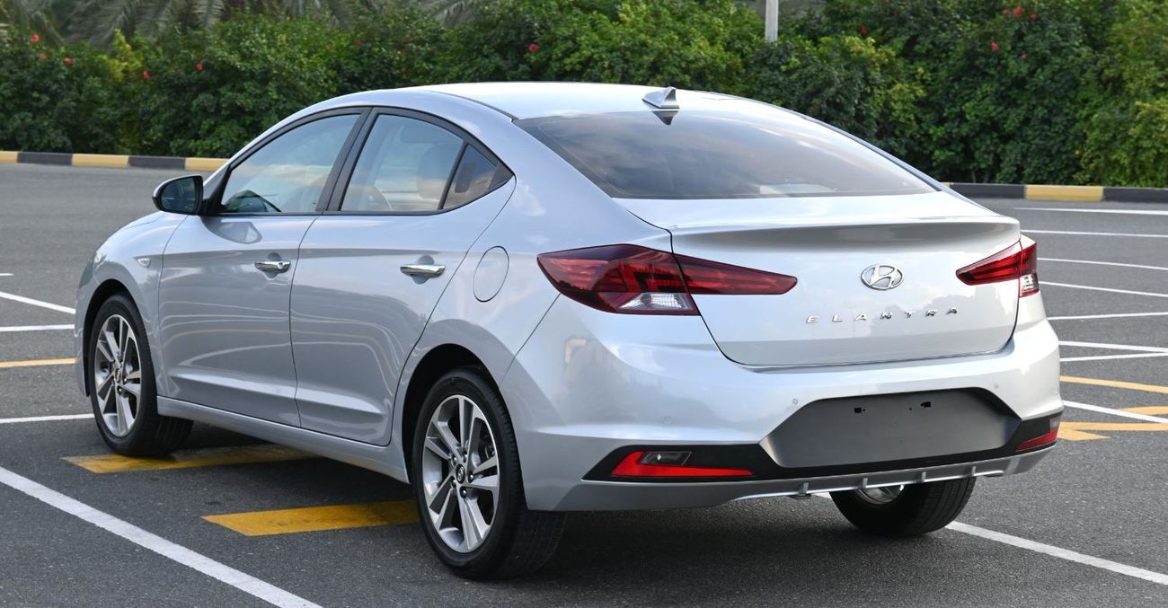 هيونداي إلانترا هيونداي النترا 2020 خليجي بحالة ممتازة بدون حوادث