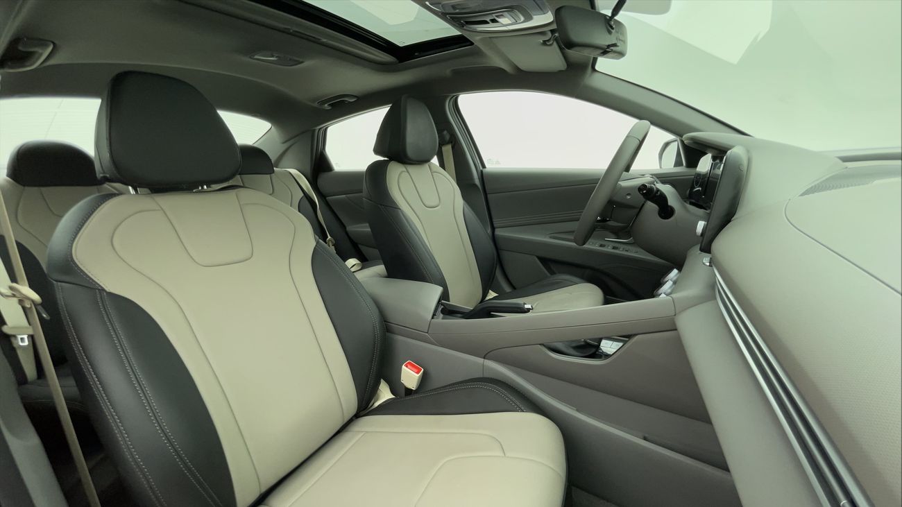 هيونداي إلانترا COMFORT 1.6 | بدون دفعة مقدمة | اختبار القيادة في المنزل