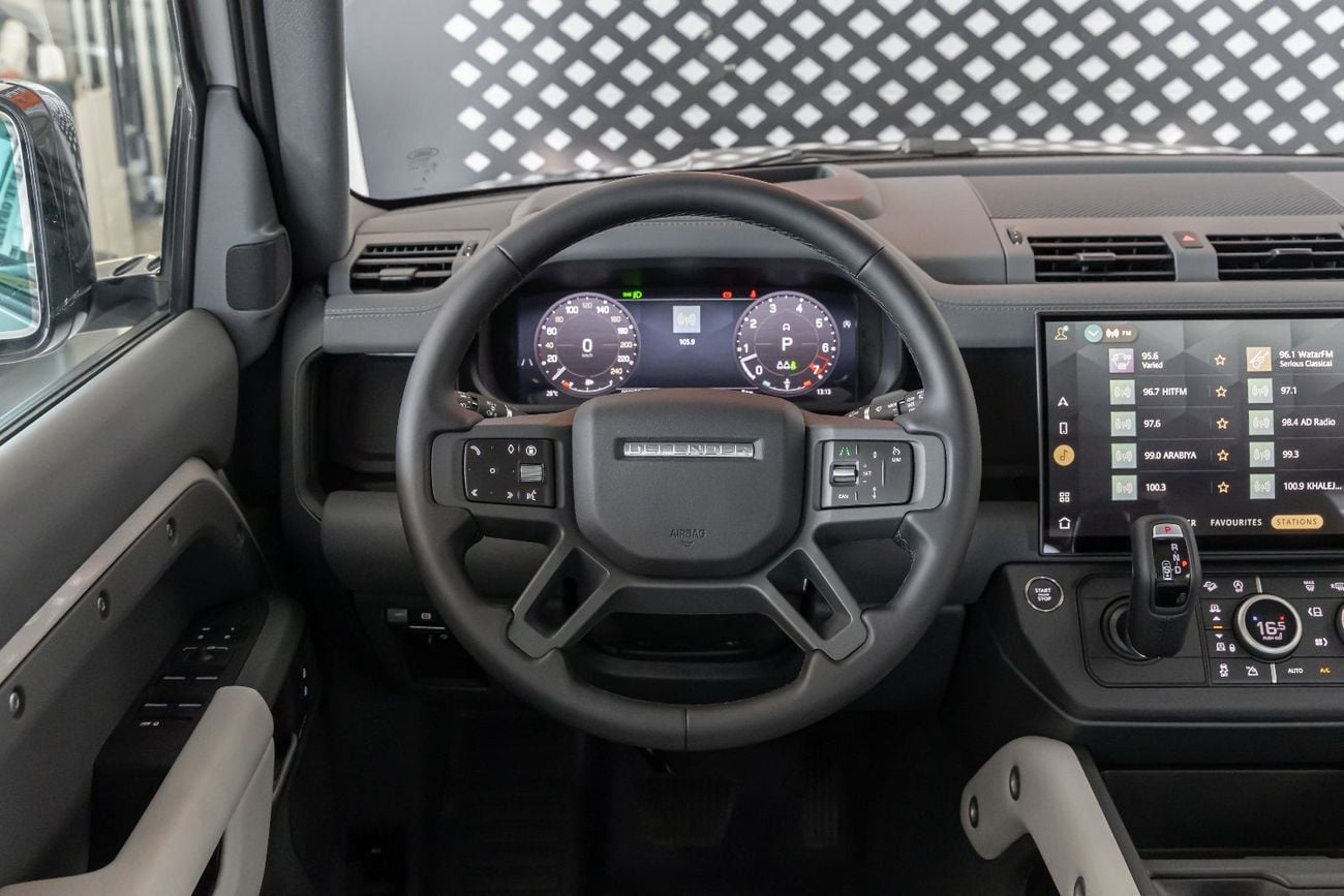 لاند روفر ديفندر Land Rover Defender | 110 X-Dynamic SE (P400) | GCC Specs | 2026 (Export)