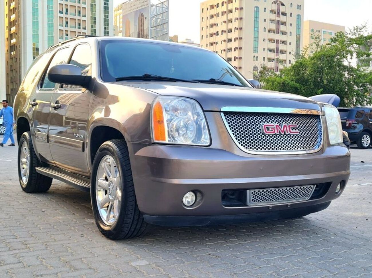 GMC Yukon MODIFIED YUKON DENALI  2011 GCC