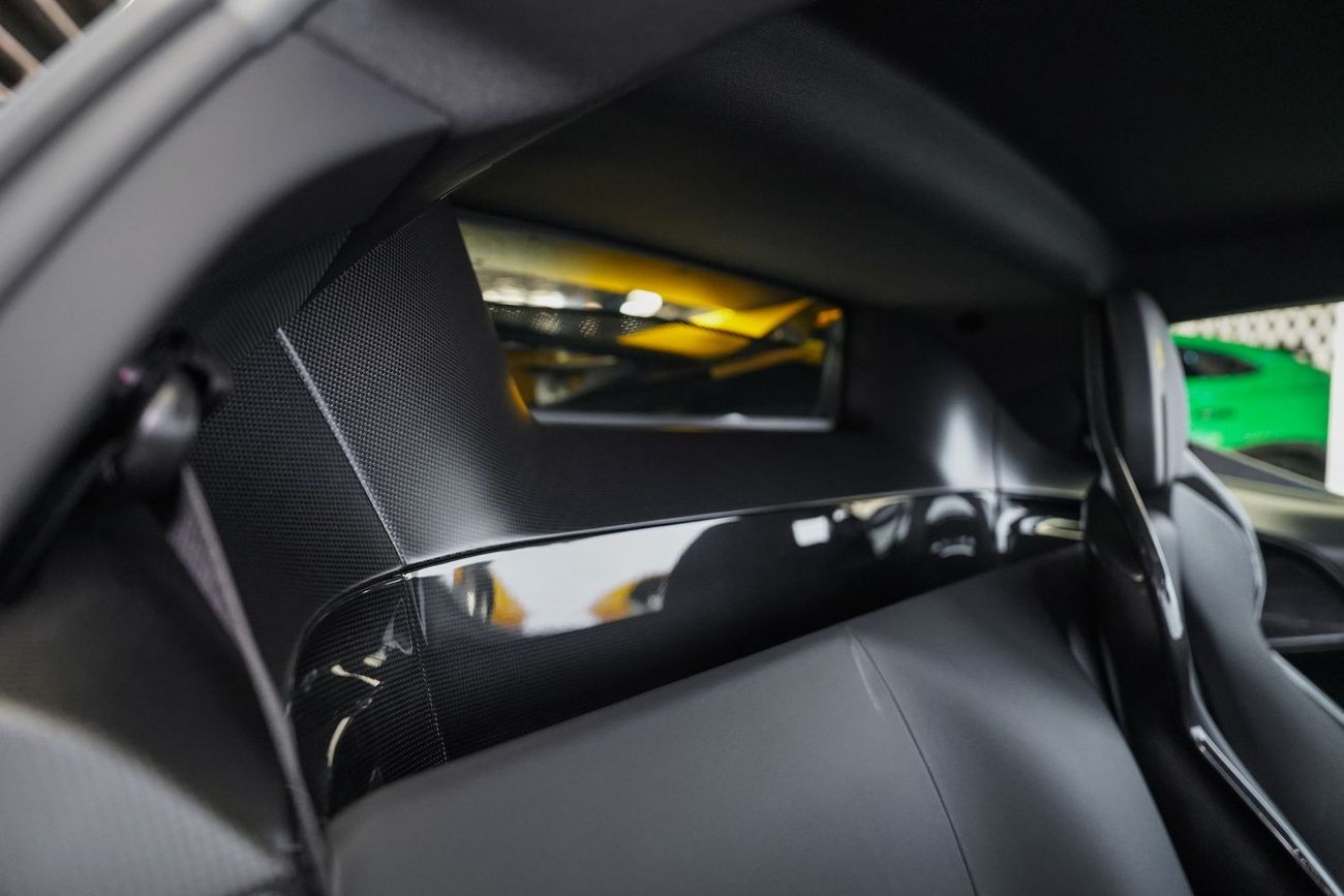 Ferrari SF90 Stradale ASSETTO FIORANO