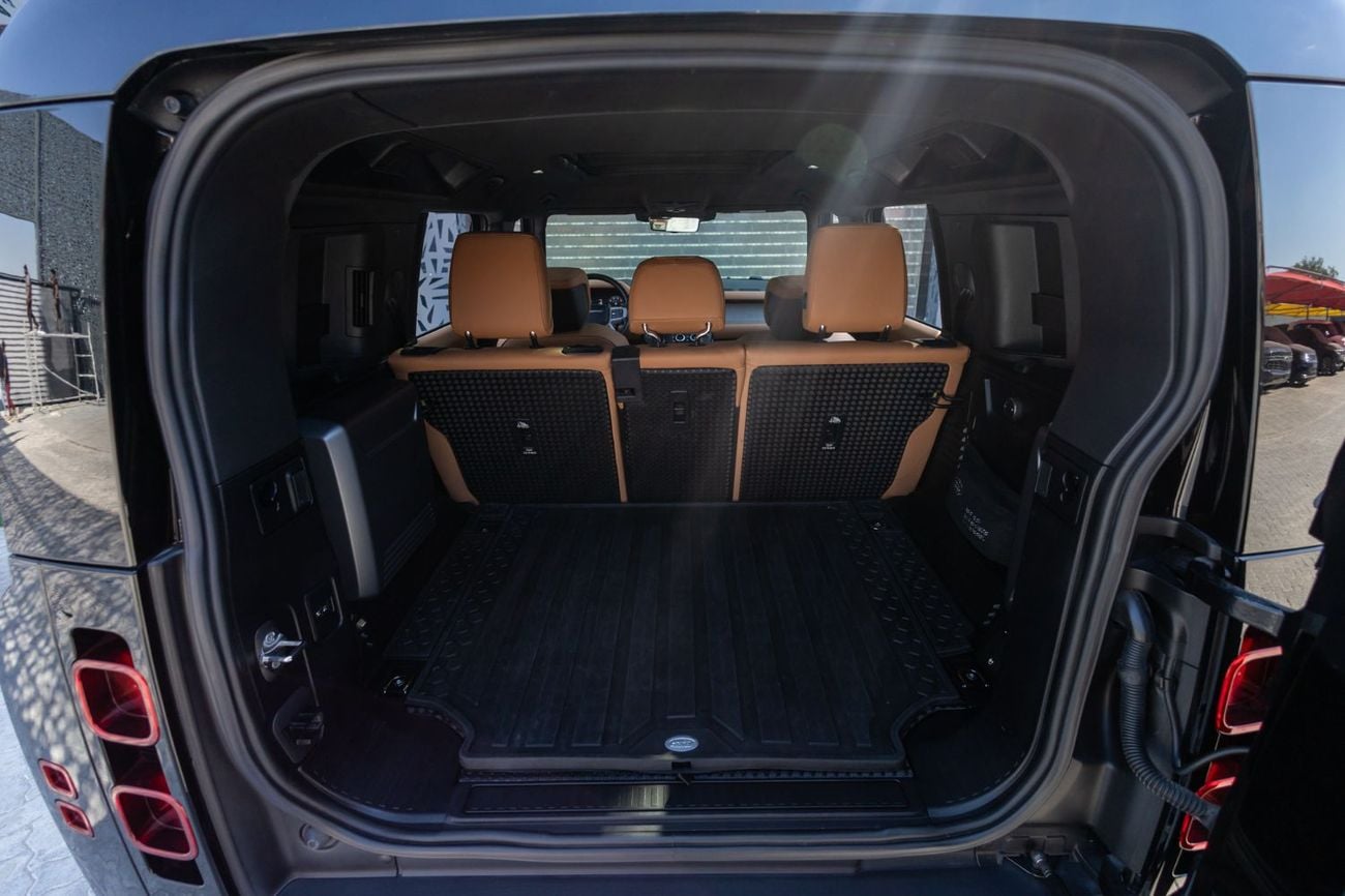 لاند روفر ديفندر P400 110 HSE 3.0L (5 Seater)