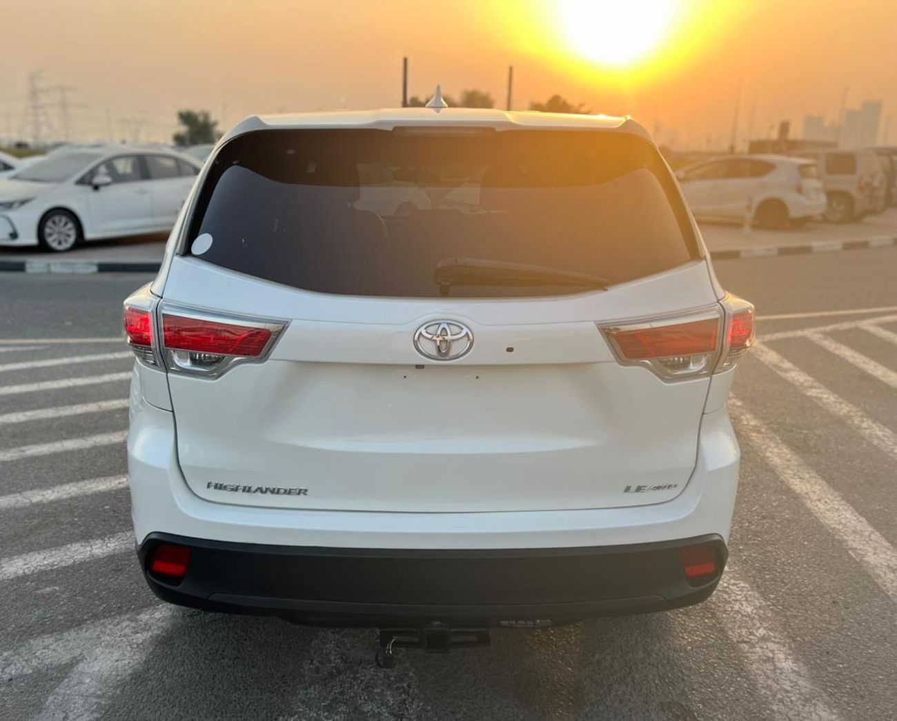 Toyota Highlander 2015Toyota Highlander  -3.5L-V6 -AWD 4x4 - Rear CAM -Automatic seat -trunk Automatic-