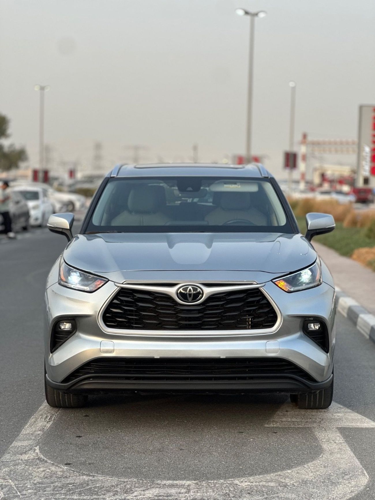 تويوتا هايلاندر XLE premium 2.5 L