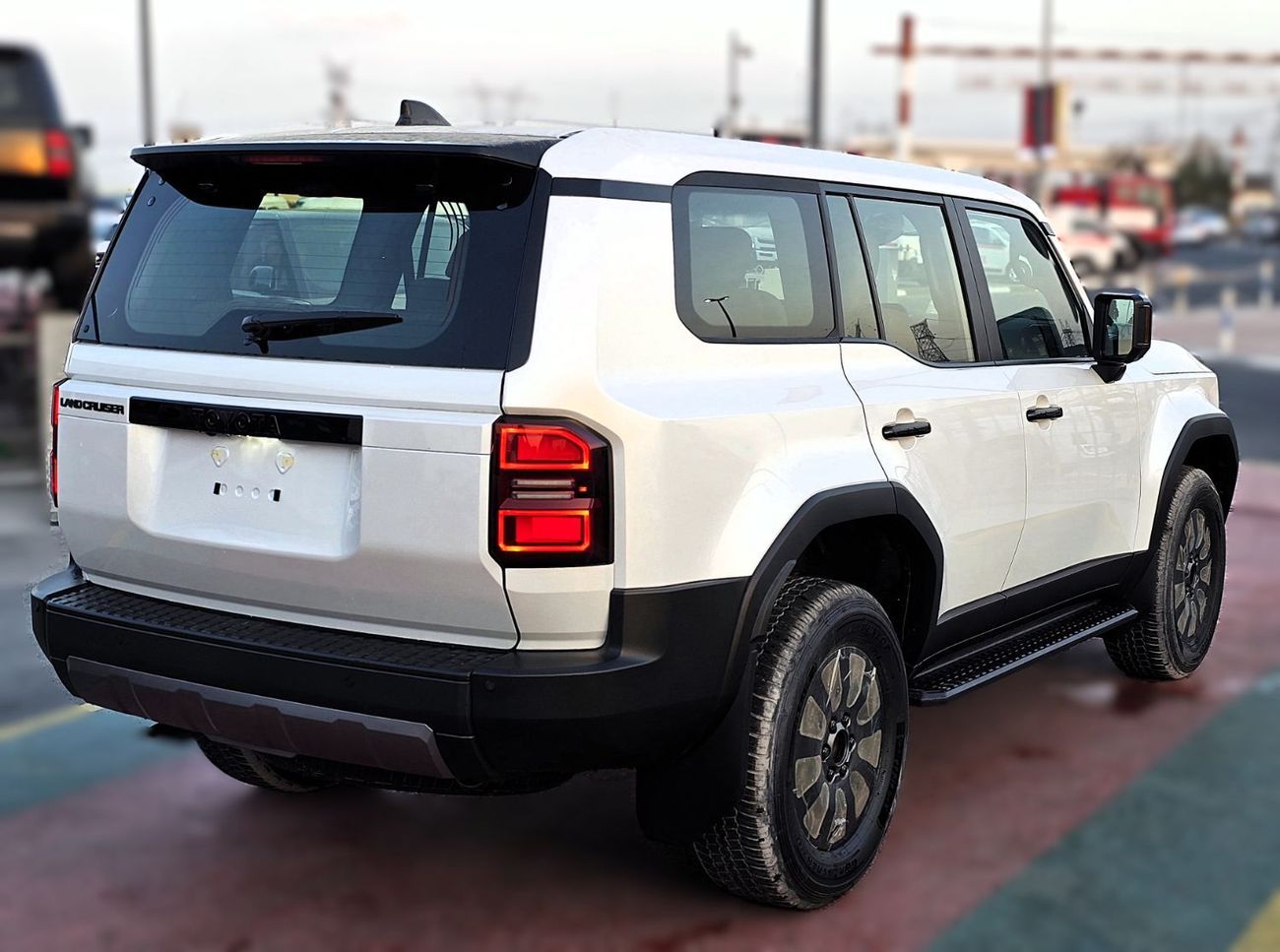 Toyota Prado Toyota land Cruiser Prado 4*4  2.4L Turbo A/T PETROL 2025 White color