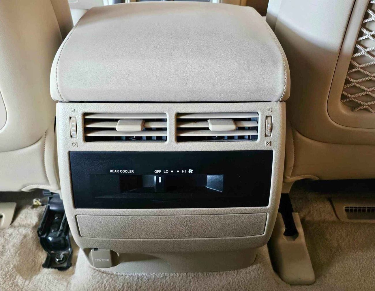 Toyota Land Cruiser GXR V6/ SUNROOF/ WARANTY/ FSH/ SINGLE USER/ LEATHER/ 2266 MONTHLY /LOT#20936