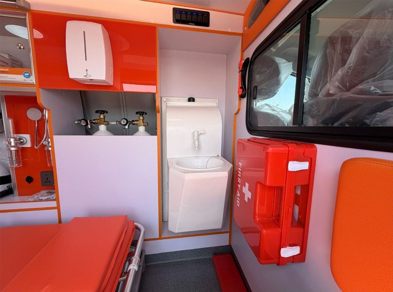 هيونداي ستاريا HYUNDIA STARIA AT 3P 3.5L FWD 5DOOR 2026 AMBULANCE