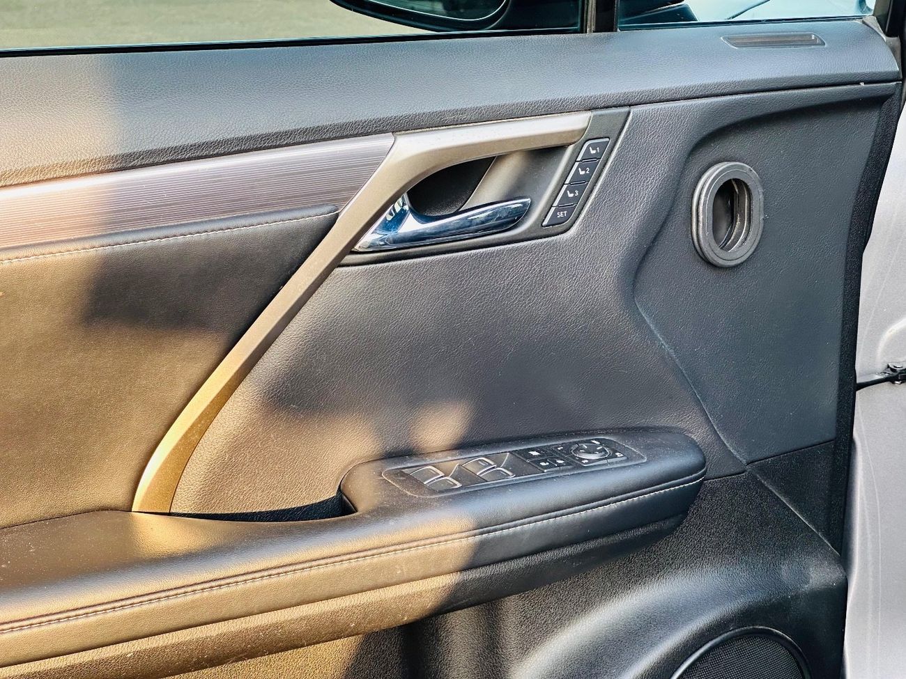 لكزس RX 350 F-Sport 3.5L (296 HP)