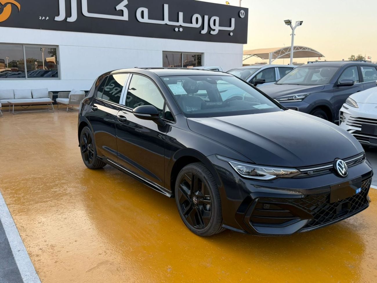 فولكس واجن جولف ار Base 2.0T
