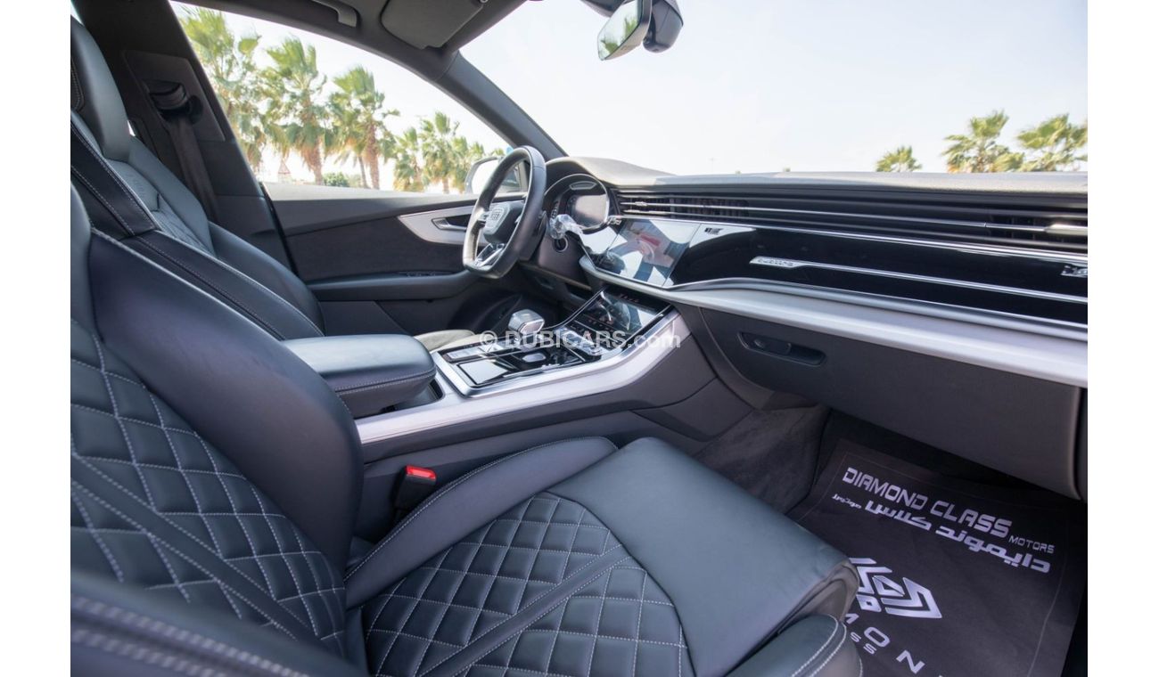 Audi Q8 55 TFSI quattro S-Line Sports & Black Gloss package Audi Q8 55 TFSI ABT  S Line Quattro Sport Panora