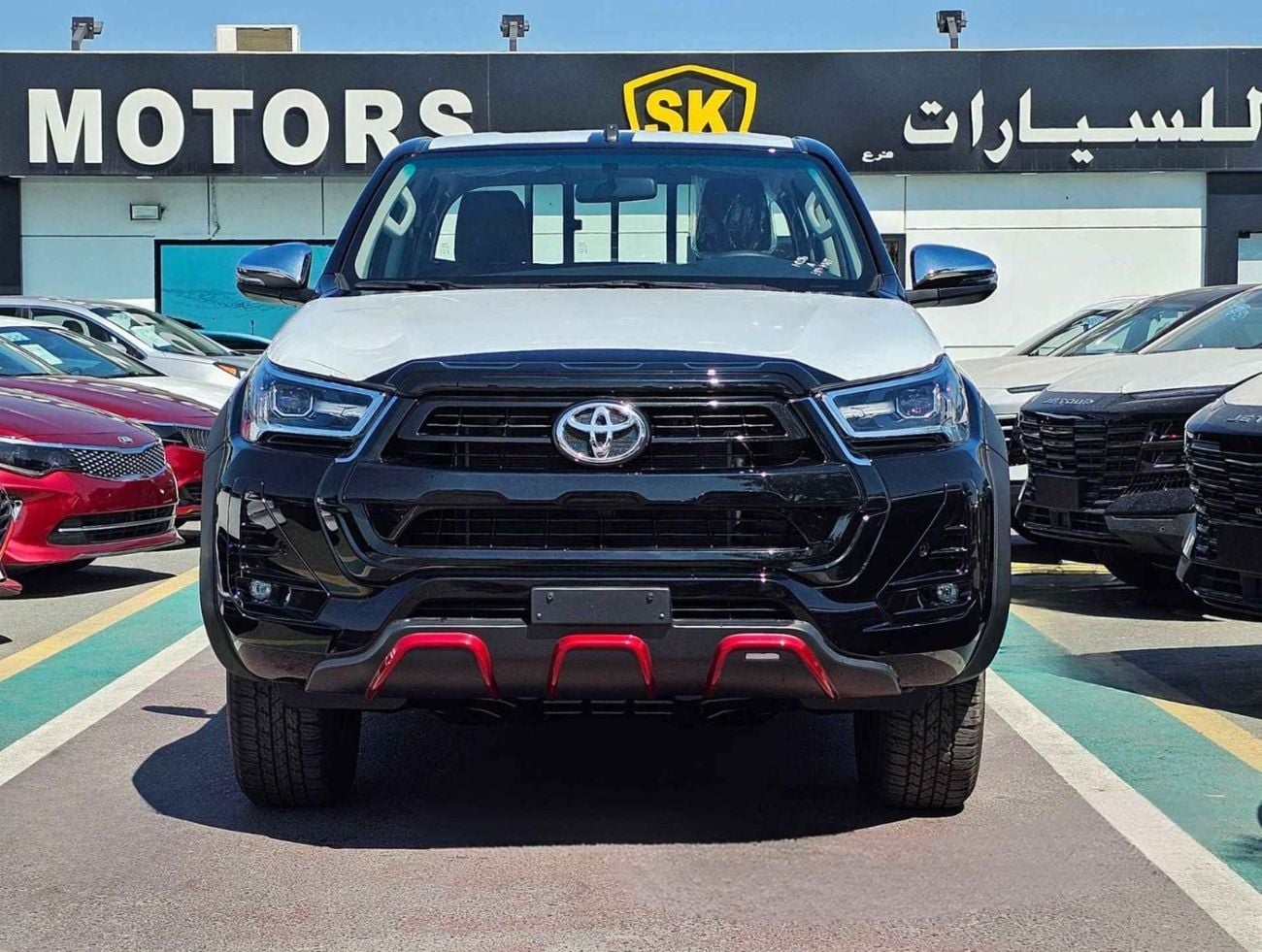 تويوتا هيلوكس SR5 TRD 4.0L PETROL SR5 TRD || 4.0L PETROL V6 4WD | WOOD INTERIOR W VISOR | BLIND SPOT | DIFFLOCK | DVD+CAMERA | READY S