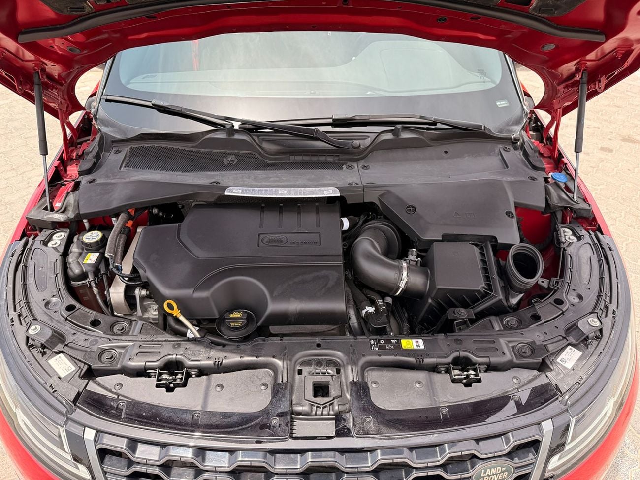 لاند روفر رانج روفر إيفوك P200 R-Dynamic SE 2.0L