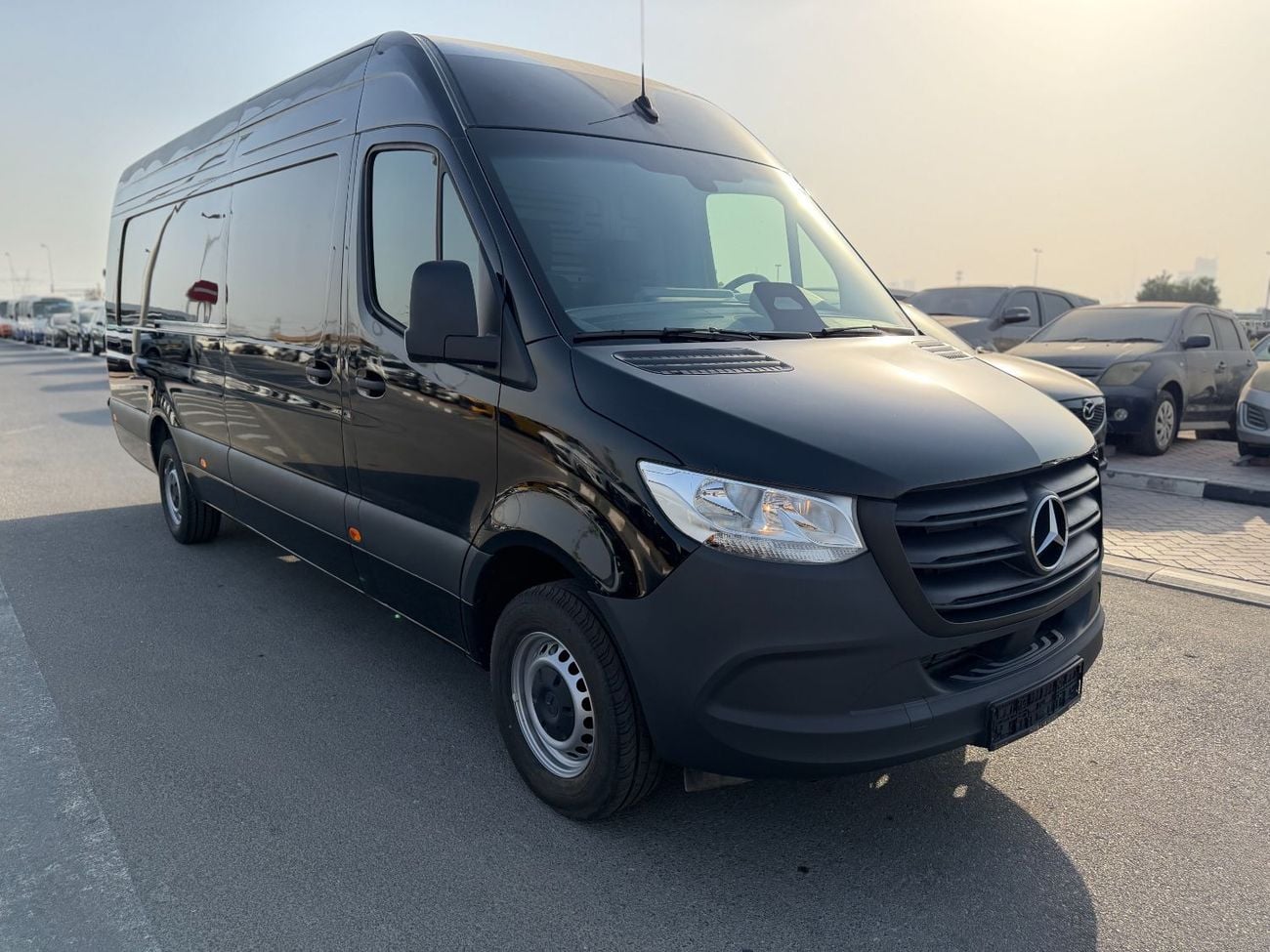 مرسيدس بنز سبرينتر EXTRA LONG 2.0 DIESEL