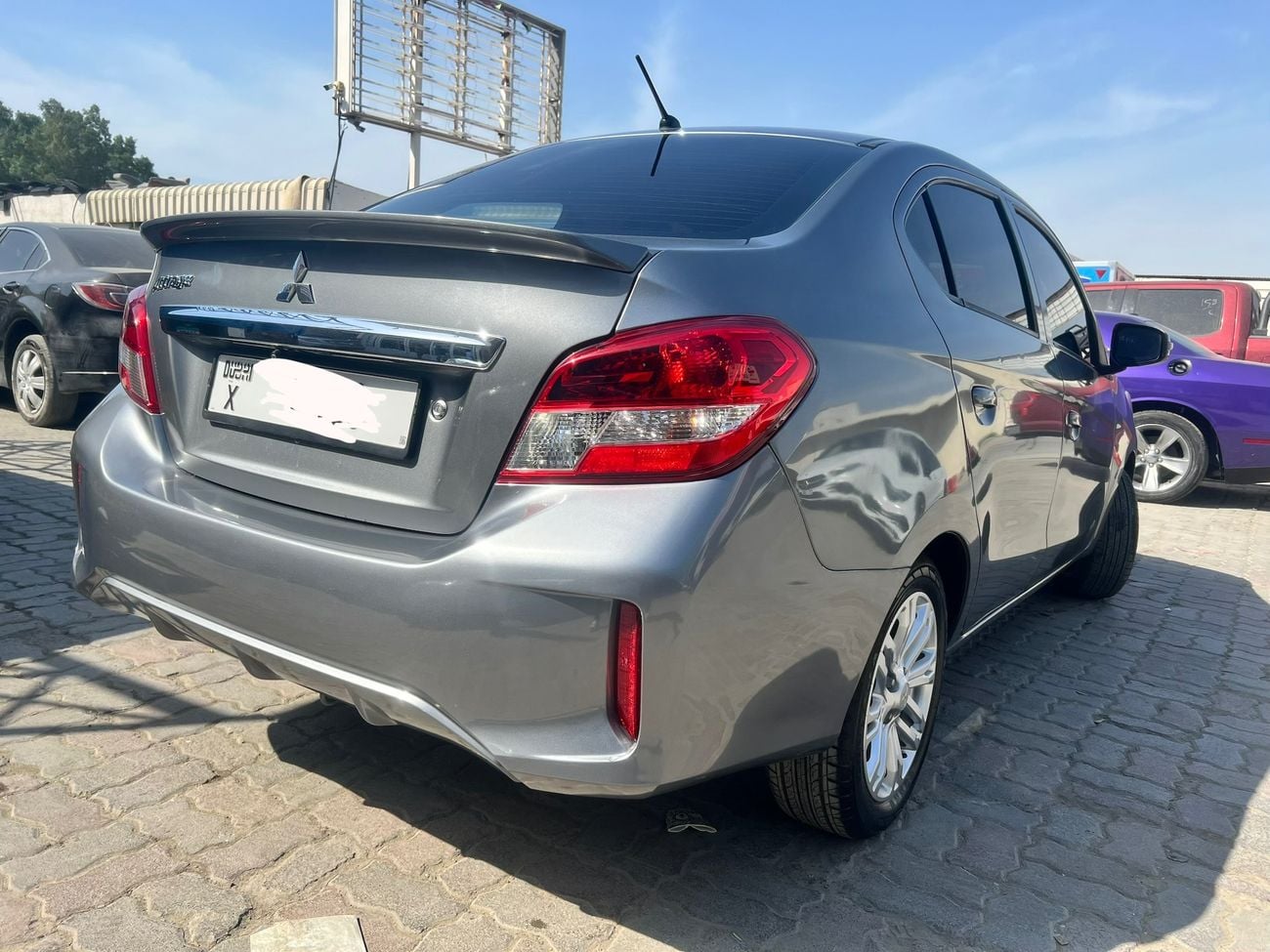 Mitsubishi Attrage GLX TOP