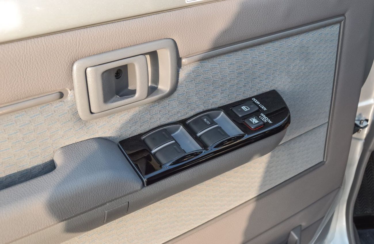 Toyota Land Cruiser TOYOTA LAND CRUISER 76 SERIES 4.5L 4WD SUV 2024 FULL OPTION | REAR CAMERA | DIFFERENTIAL LOCK | VINC